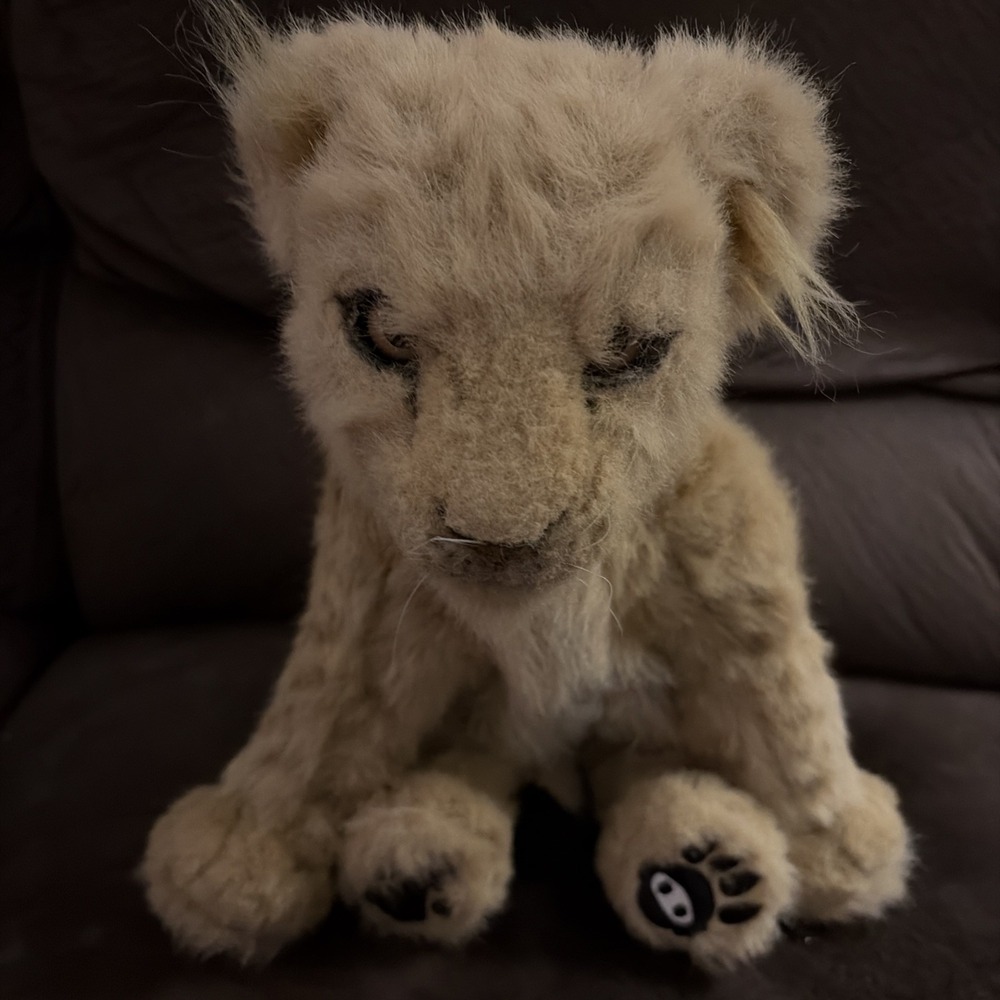 WowWee Alive Lion Cub 2007 Plush Robotic Toy Lifelike Sounds Moves Interactive